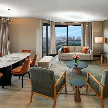 Hotel Moevenpick Living Saklivadi 4*