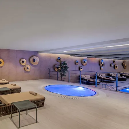 Moevenpick Living Saklivadi 4*