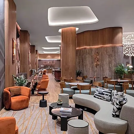 Moevenpick Living Saklivadi 酒店 4*