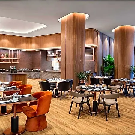 Hotel Moevenpick Living Saklivadi