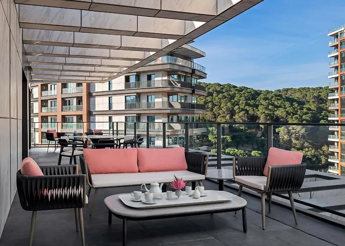 Moevenpick Living Saklivadi Hotel 4*