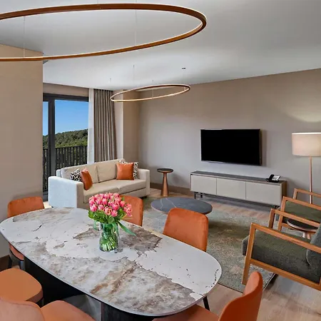 Moevenpick Living Saklivadi Szálloda 4*